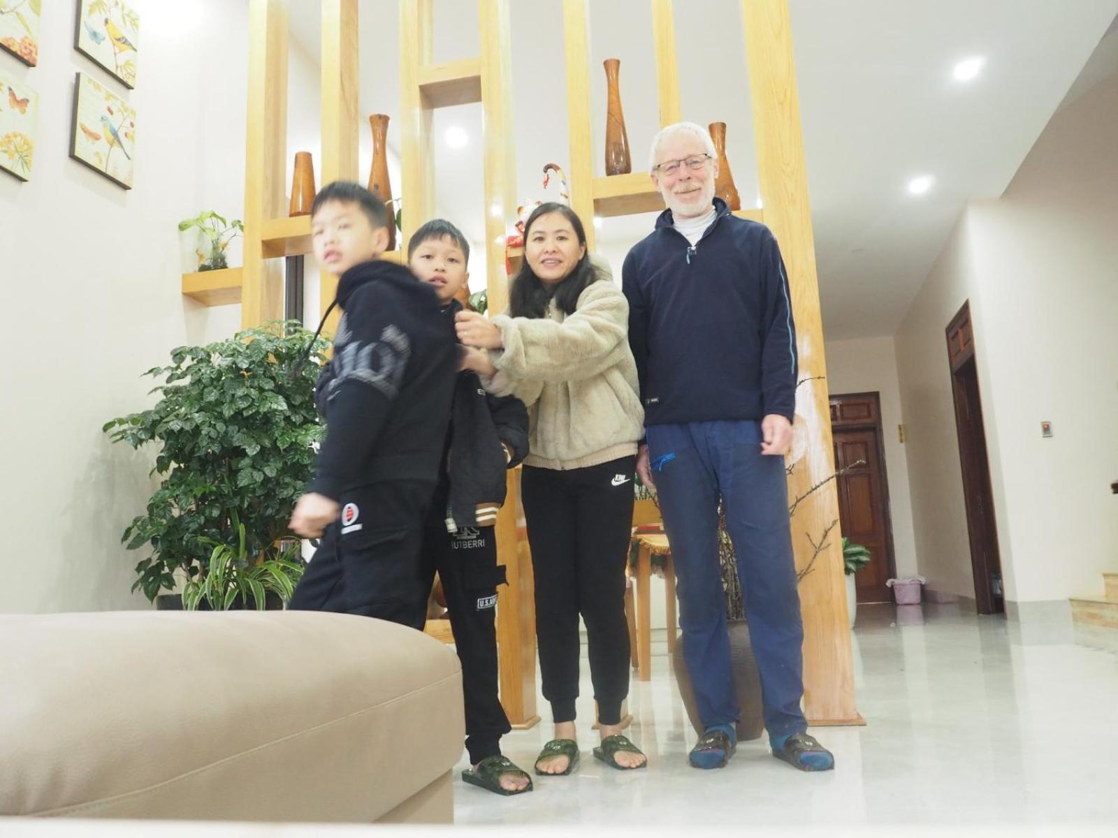 Giabinh Homestay Као Банг Екстериор снимка